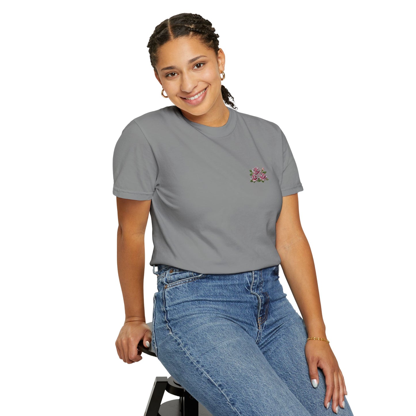 Simple Rose Bouquet Embroidered T-Shirt with Sleeve Detail