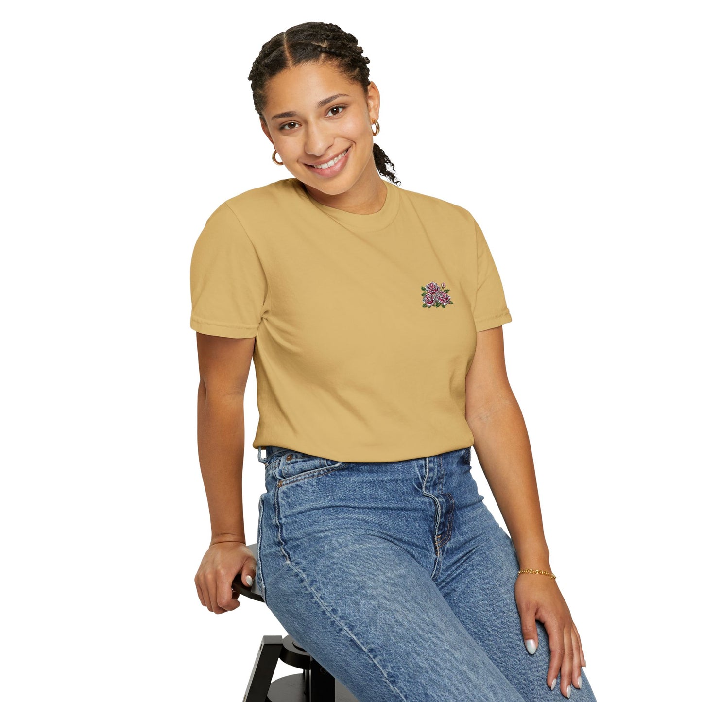 Simple Rose Bouquet Embroidered T-Shirt with Sleeve Detail