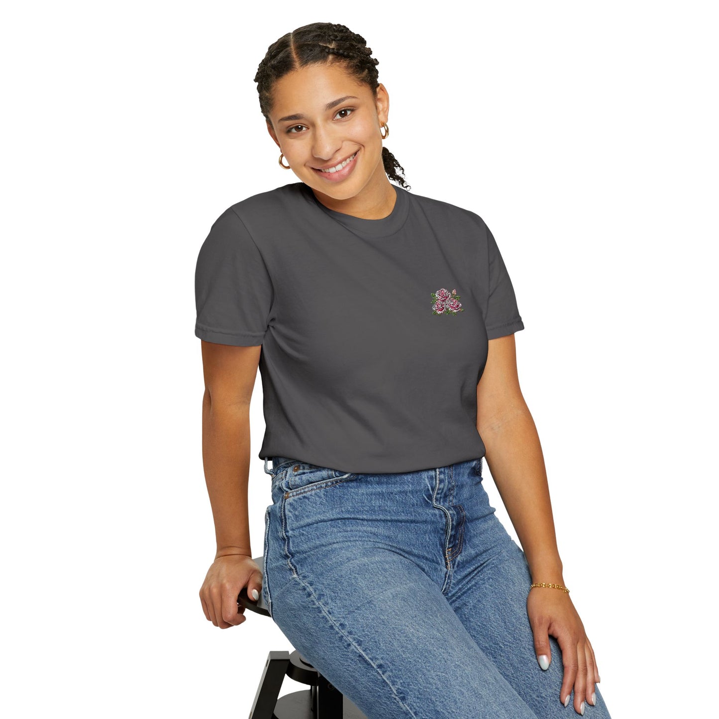 Simple Rose Bouquet Embroidered T-Shirt with Sleeve Detail
