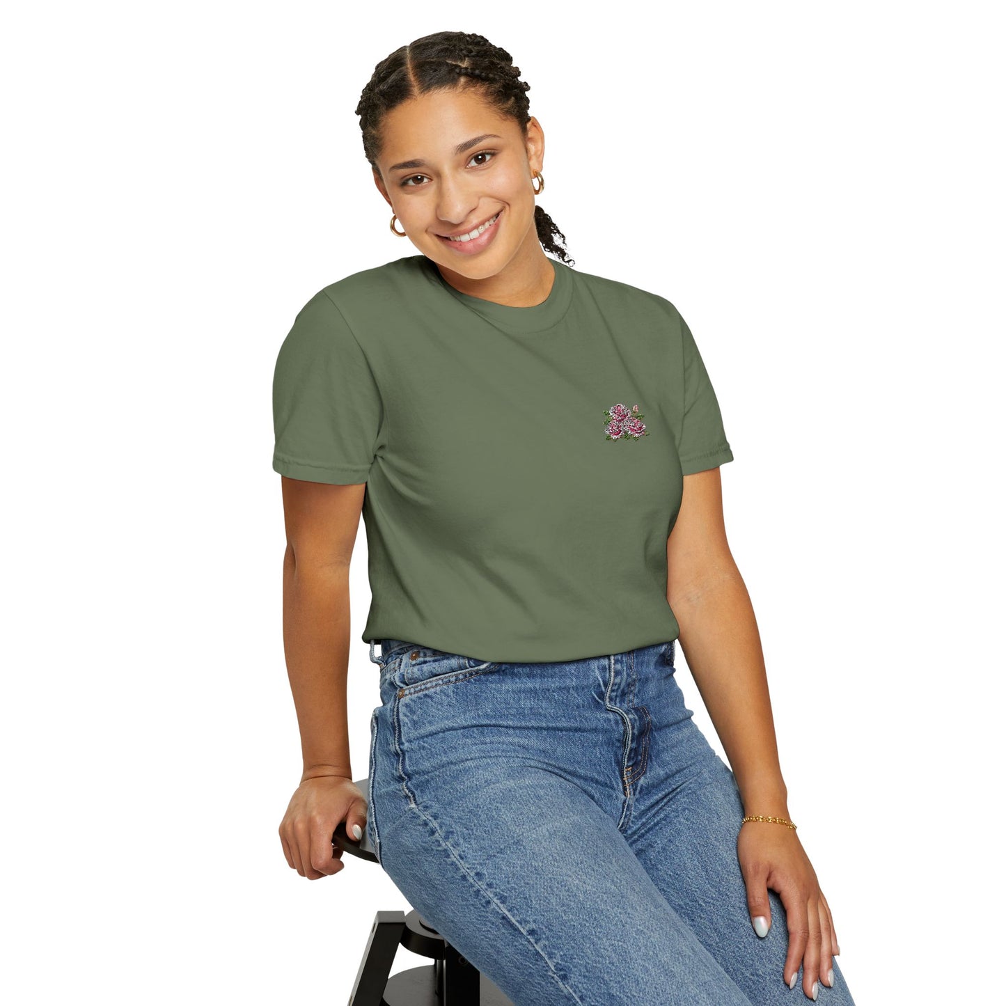 Simple Rose Bouquet Embroidered T-Shirt with Sleeve Detail