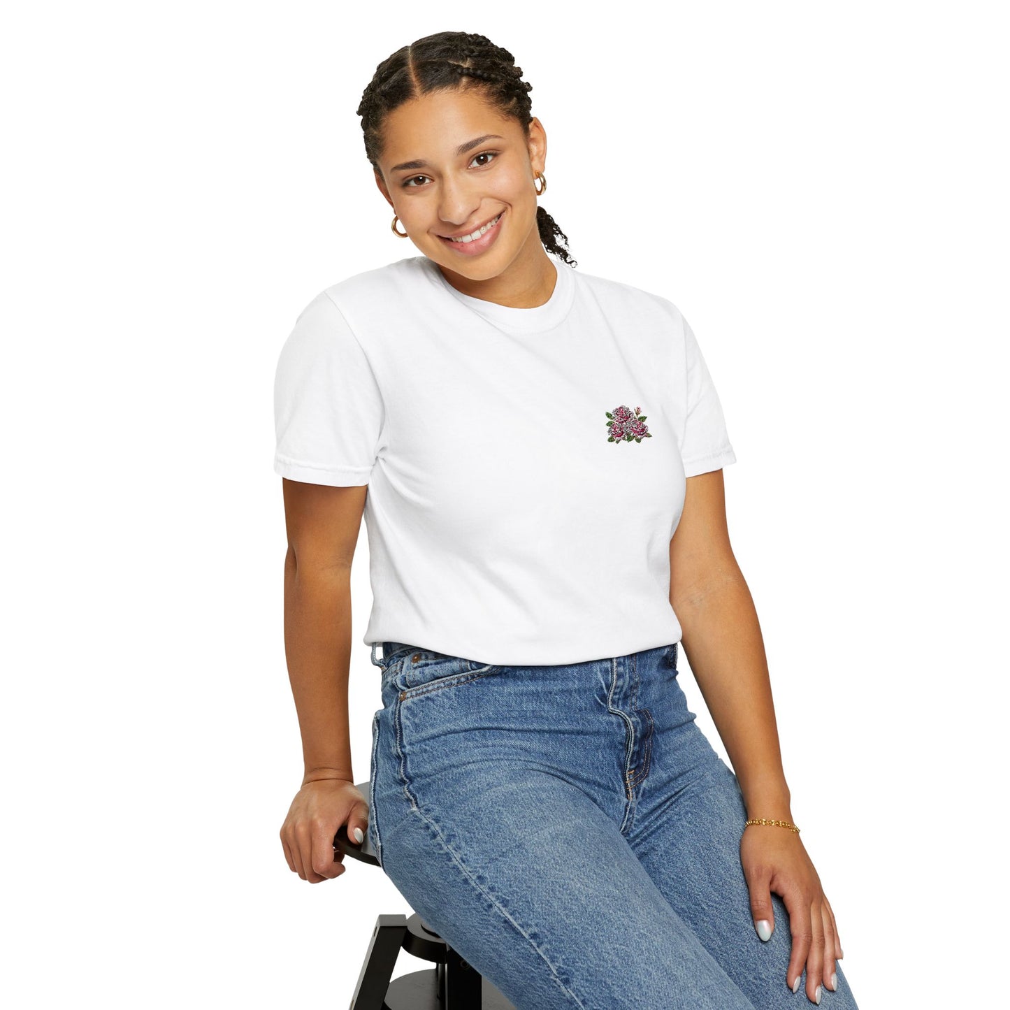 Simple Rose Bouquet Embroidered T-Shirt with Sleeve Detail